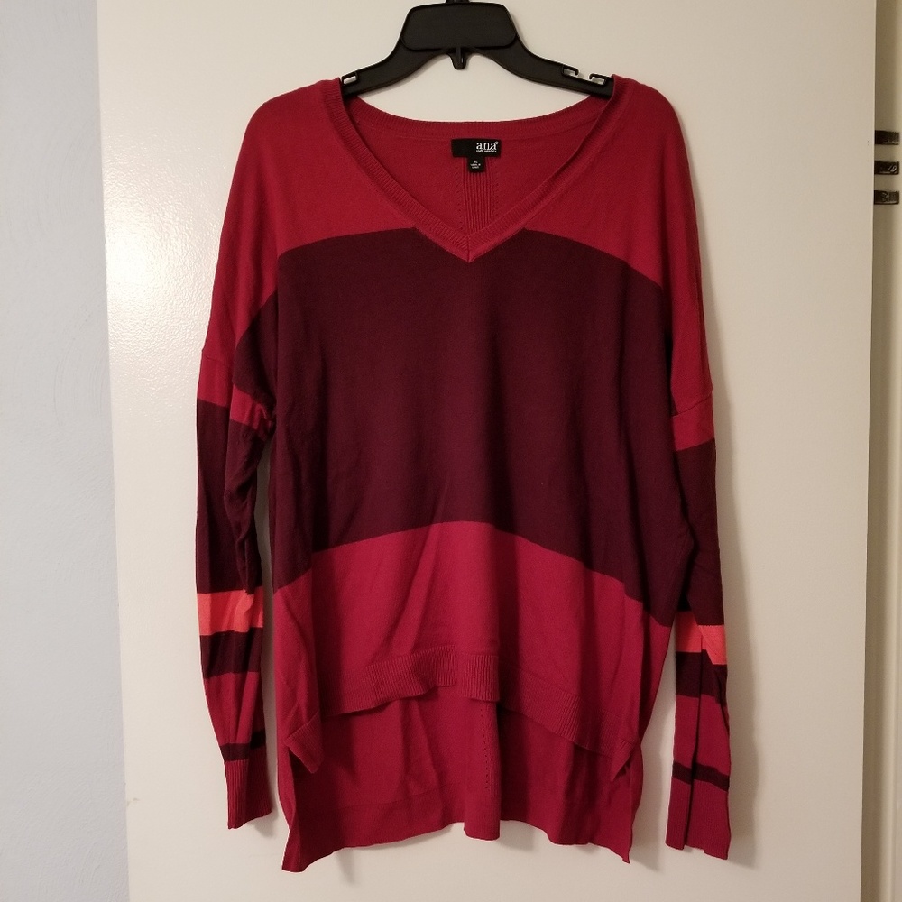 a.n.a. V-neck Hi/lo pullover sweater